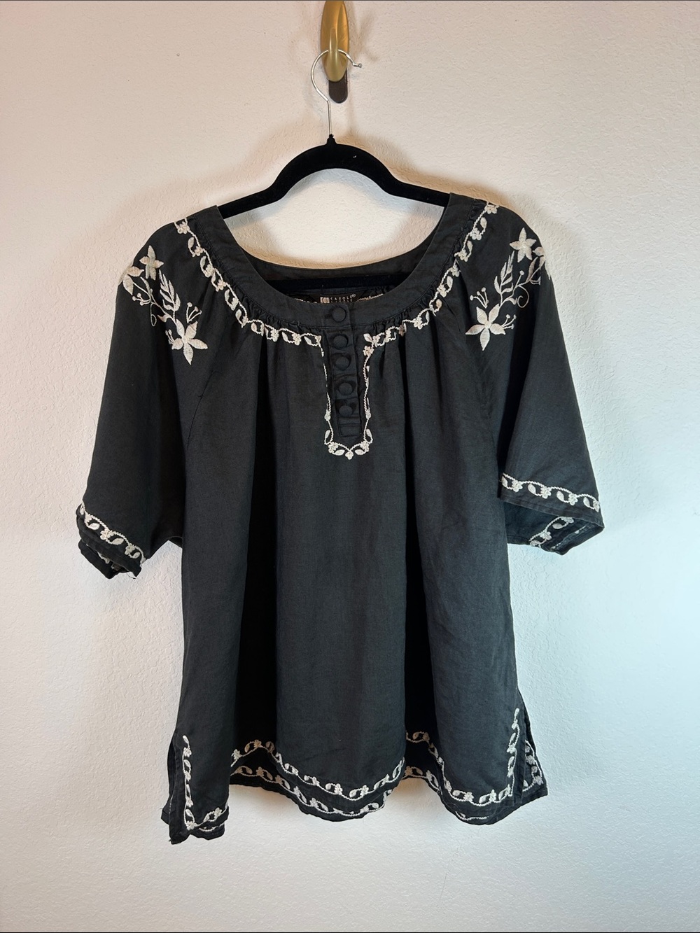 Carole Little embroidered floral Black Top 100 linen plus size 3x cottage boho